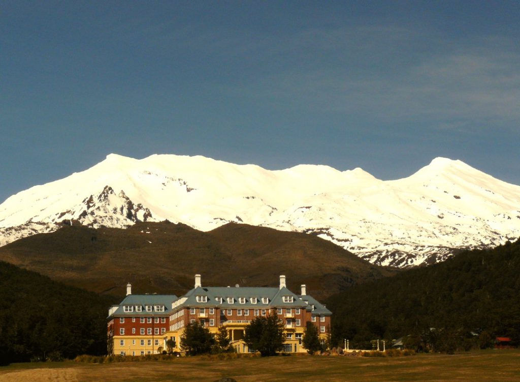 Hotels in Neuseeland The Chateau Hotel Tongariro NZ Flickr/SidPix