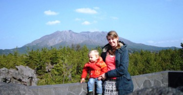 Tiny Traveler in Sakurajima