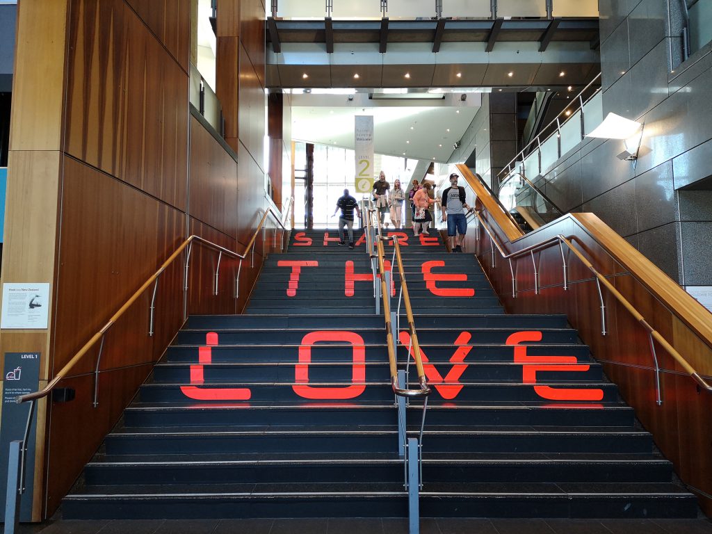 Wellington Te Papa Treppen Love